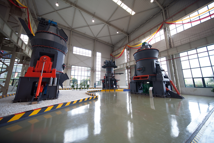 重晶石粉加工設(shè)備使用中突然停機(jī)怎樣辦？